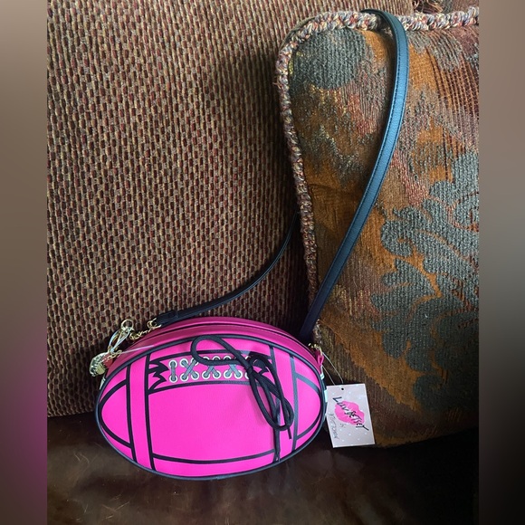 BETSEY JOHNSON Super Bowl Football "Fushia LBRUSH" Party Pink Summer Purse Bag - Picture 2 of 4